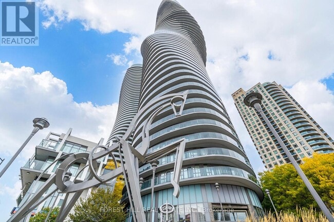 Building Photo - 60 Absolute Ave