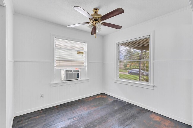 Foto del edificio - 3530 Griggs Rd