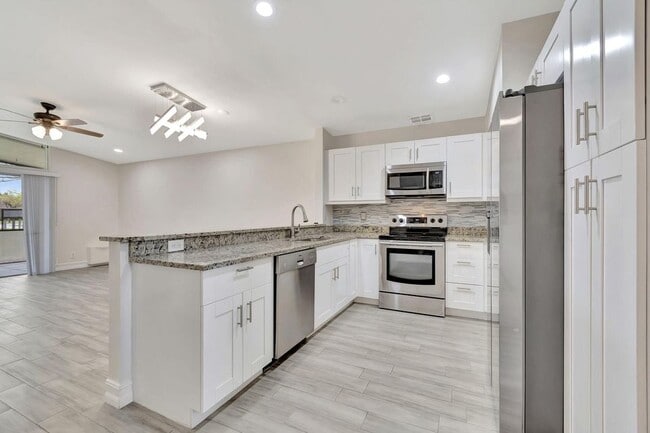 Foto del edificio - 11555 Orange Blossom Ln