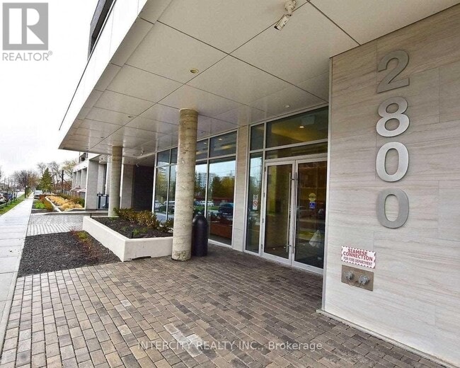 Photo du bâtiment - 2800-2800 Keele St