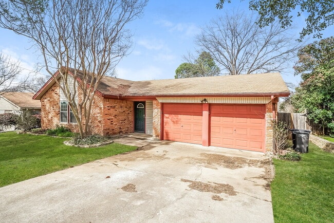 Building Photo - 1020 Fox River Ln