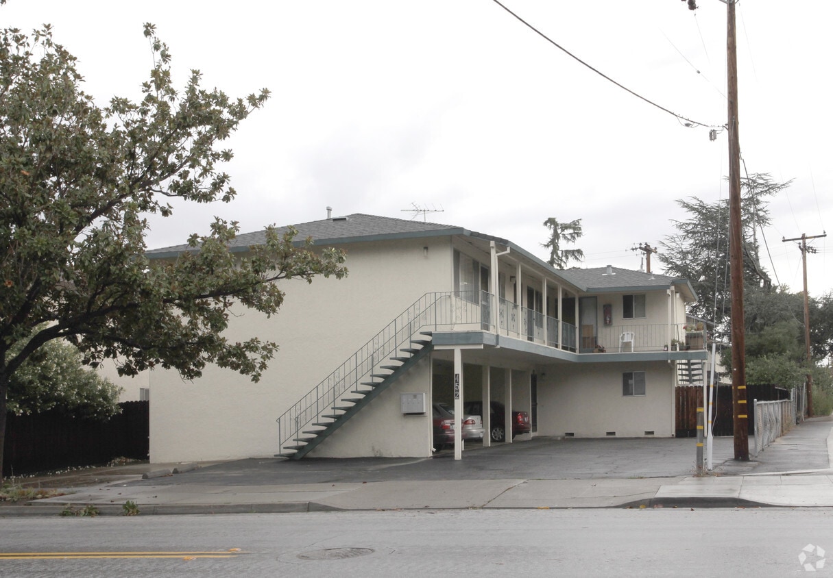 Foto del edificio - 452 S Bernardo Ave