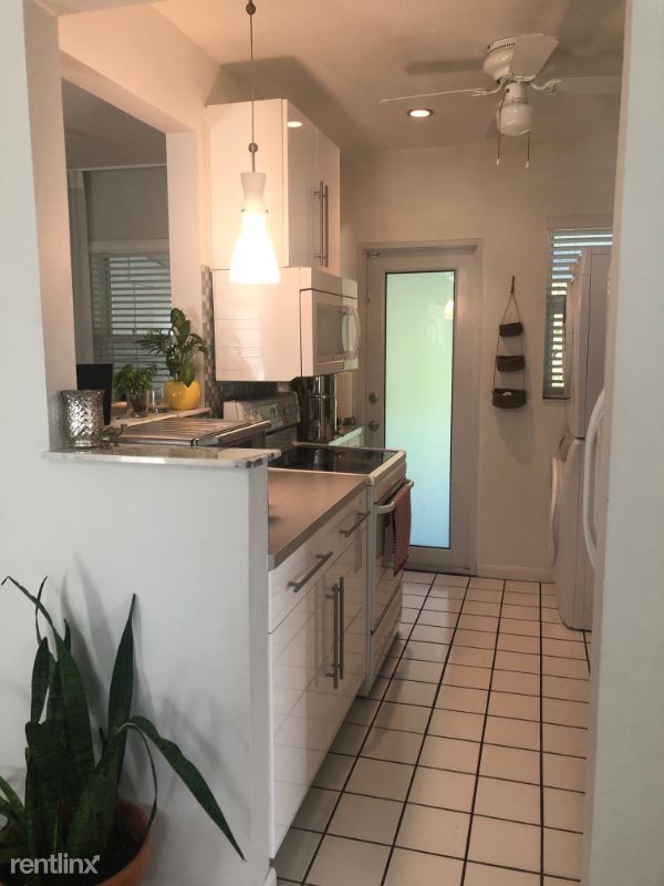 Foto del edificio - 1029 NE 113th St