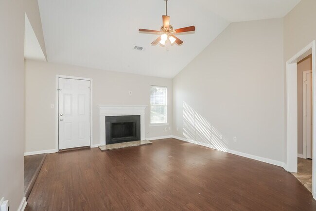 Building Photo - 231 Carson's Cove