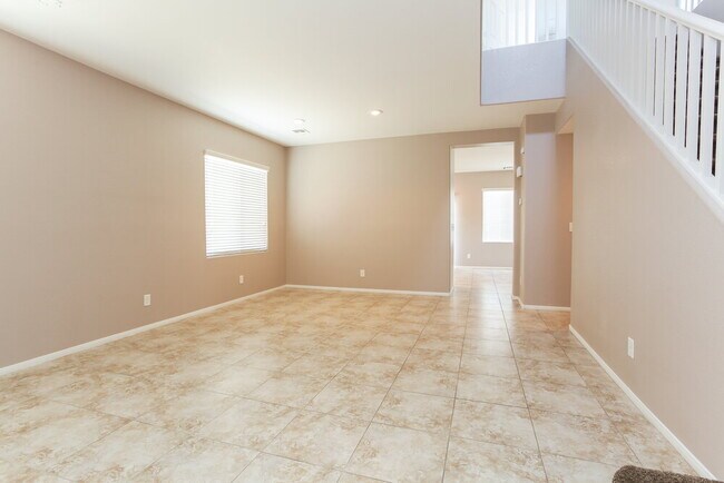 Foto del edificio - 944 Lucky Bamboo Dr