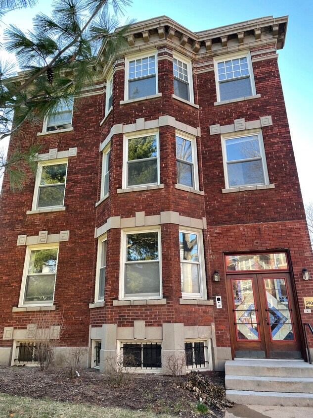 Foto principal - 5900 Nina Pl