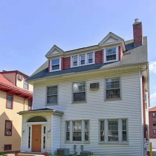 Primary Photo - 415 Whitney Ave