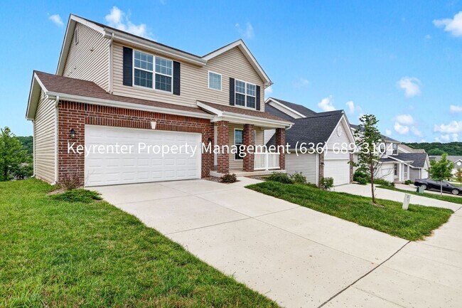 Foto del edificio - Spacious 4-Bedroom Home for Rent Near Butler Lake