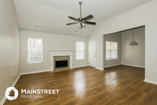 Foto del edificio - 1652 Thorn Ridge Trail