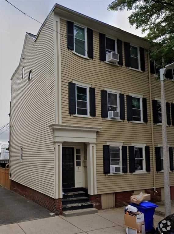 Building Photo - 125 Trenton St