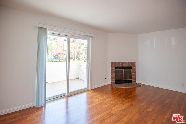 Foto del edificio - 3970 Moore St