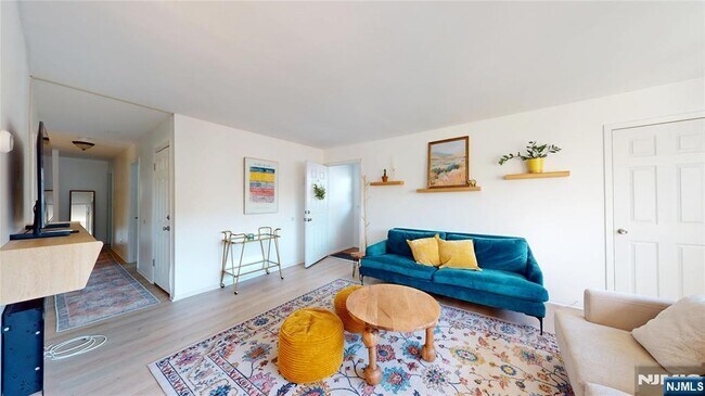 Foto del edificio - 121 3rd St