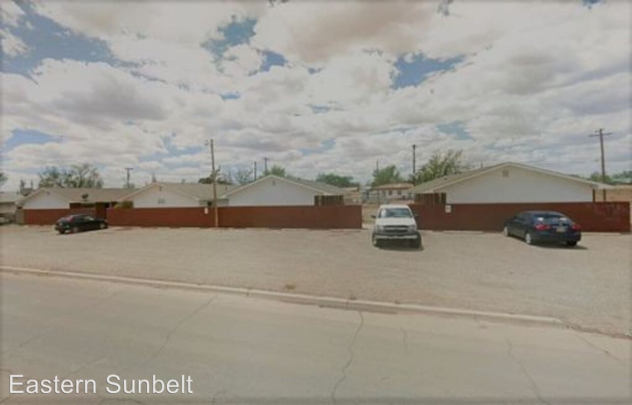 Primary Photo - 928 Cameo St