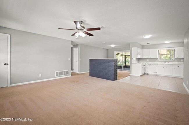 Building Photo - 736 Foxbriar Cove