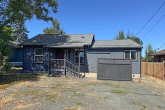 Building Photo - 1031 W Glenwood St