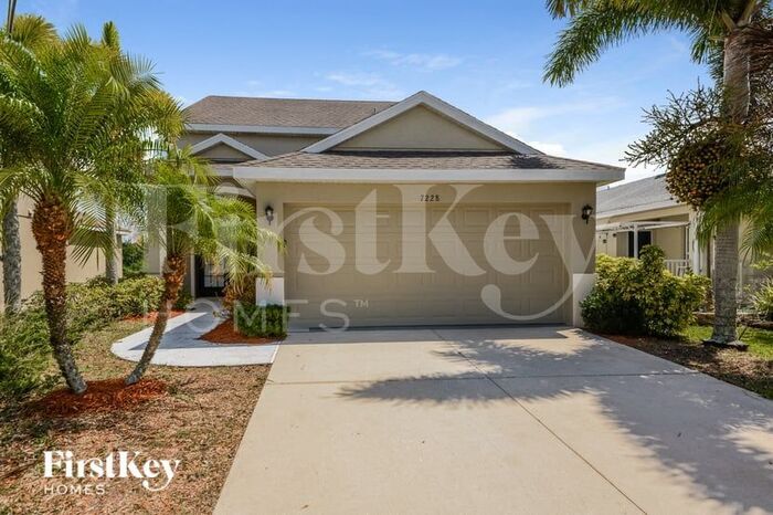 Primary Photo - 7228 53rd Pl E