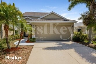 Building Photo - 7228 53rd Pl E