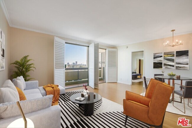 Foto del edificio - 321 S San Vicente Blvd