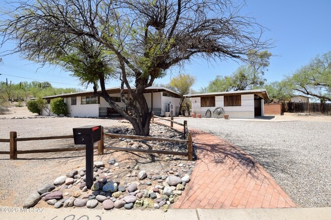 Foto del edificio - 6902 E Big Bear Dr