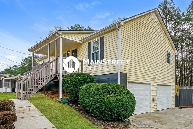 Building Photo - 3 Bedroom Pet-Friendly Home in TEMPLE, GA with Main Street Renewal