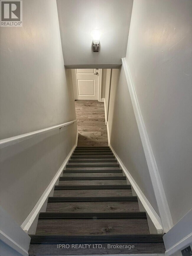 Building Photo - 5434 Turney Dr