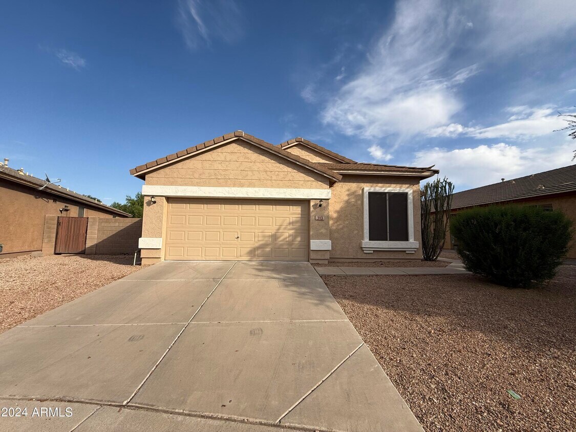 Foto principal - 313 N Kimberlee Way