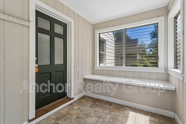Foto del edificio - 7730 Ruthven Rd