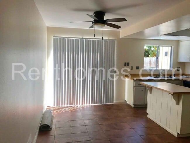Foto del edificio - Linda Vista, 7679-C Stalmer Street, Close ...