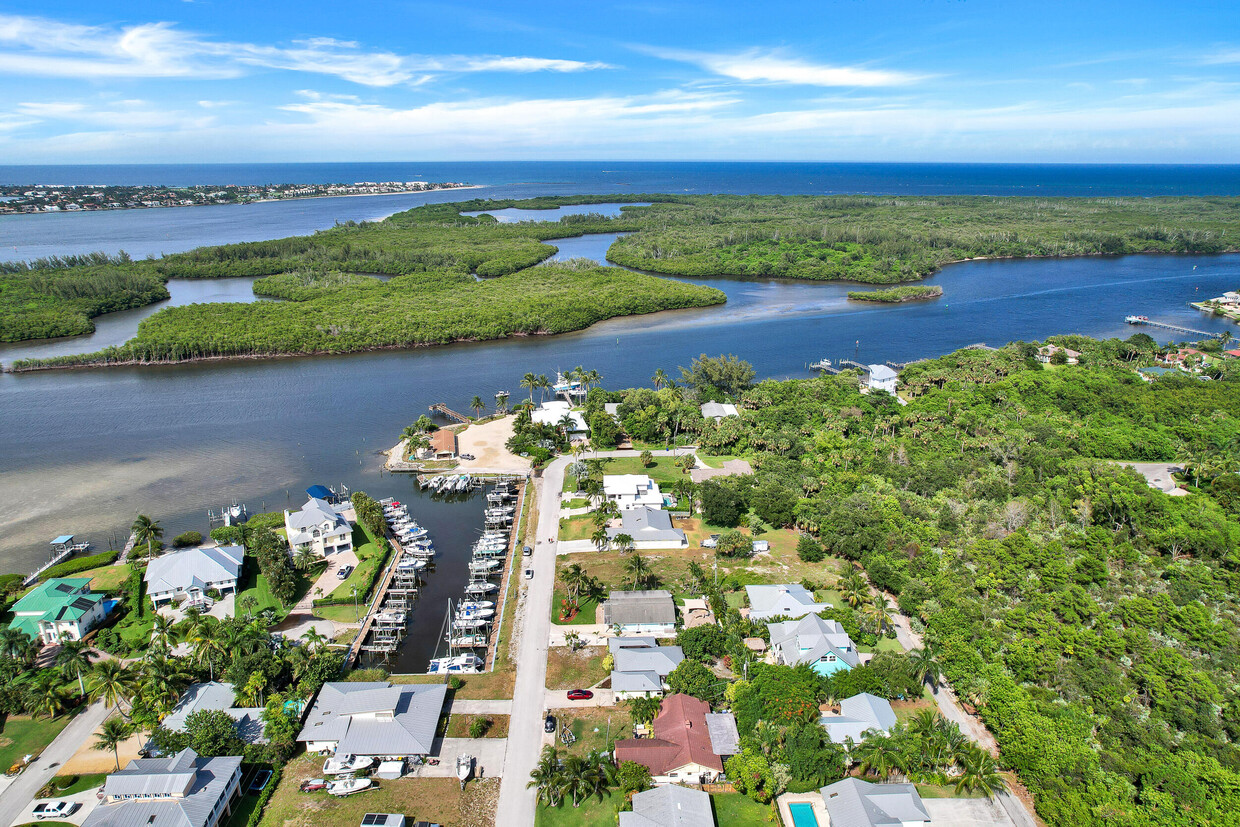 Foto principal - 5512 SE Nassau Terrace