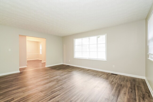 Foto del edificio - 5423 W Thompson Rd