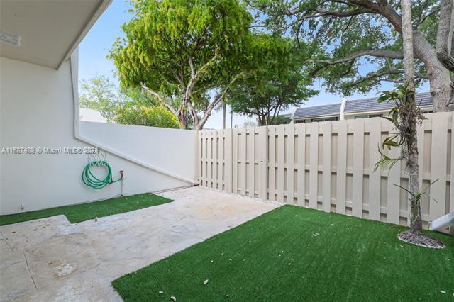 Building Photo - 8118 SW 81st Ct