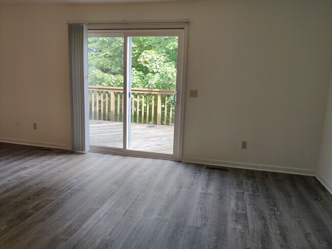 sala de estar - 2513 Ridge Rd