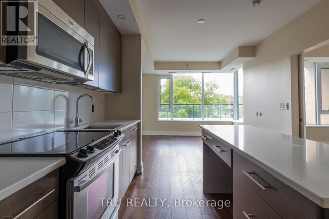 Building Photo - 360 Patricia Ave