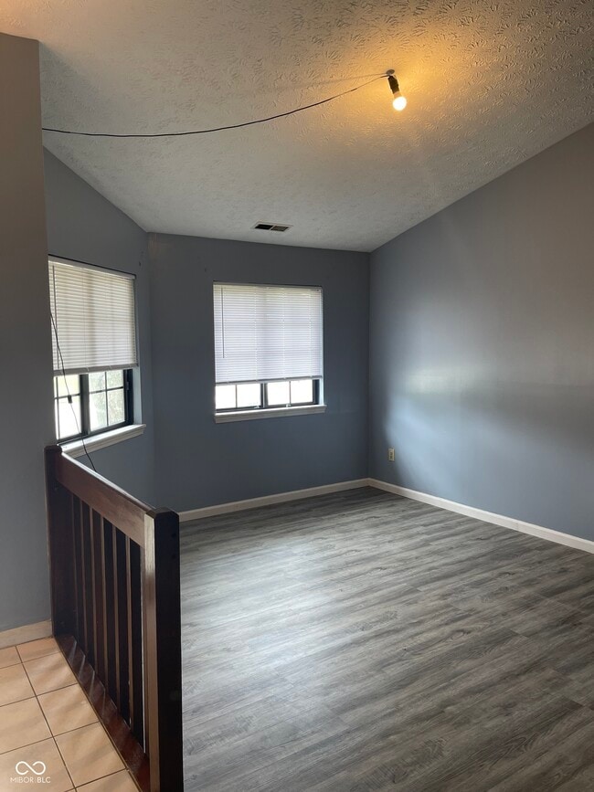 Building Photo - 6268 Glenshire Ln