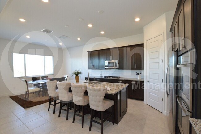 Foto del edificio - 2510 E Pleasant Ln