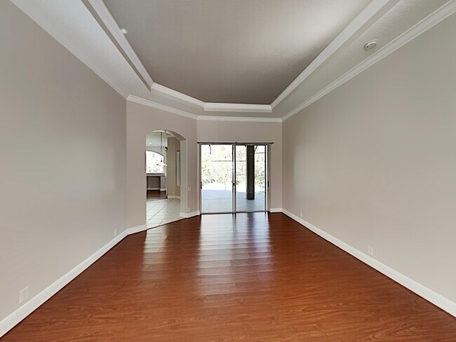 Building Photo - 5278 Shoreline Cir
