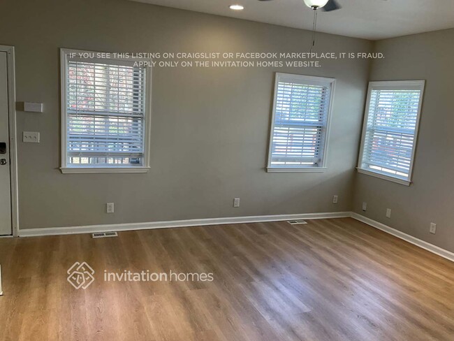 Building Photo - 1408 Willow Trail SW
