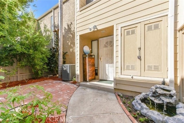 Foto del edificio - 5451 Twin Lakes Dr