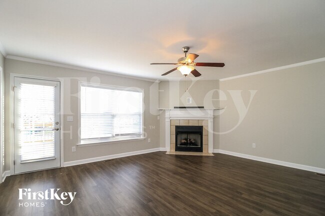 Building Photo - 100 Pebble Run Ct