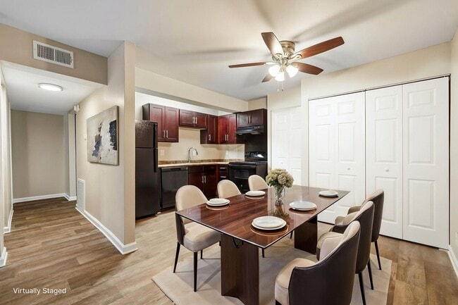 Building Photo - Somerset Apartments
