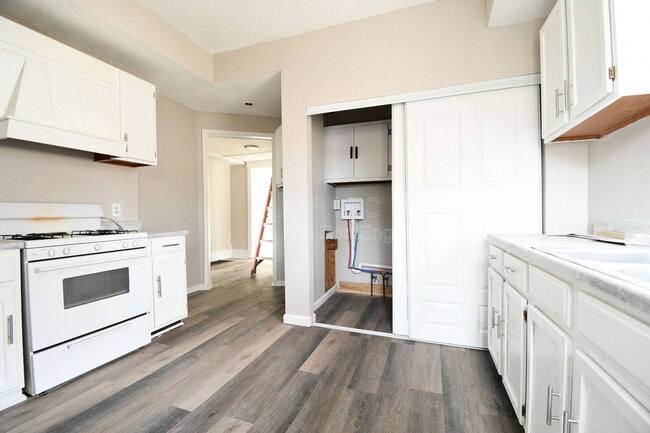 Foto del edificio - 715 N 33rd St