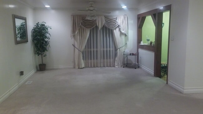Foto del edificio - 1440 Gentry Rd