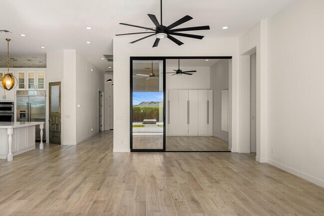 Foto del edificio - 8125 East Jaeger Street