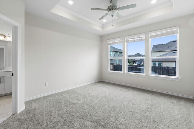 Foto del edificio - 221 Grace Lilly Dr