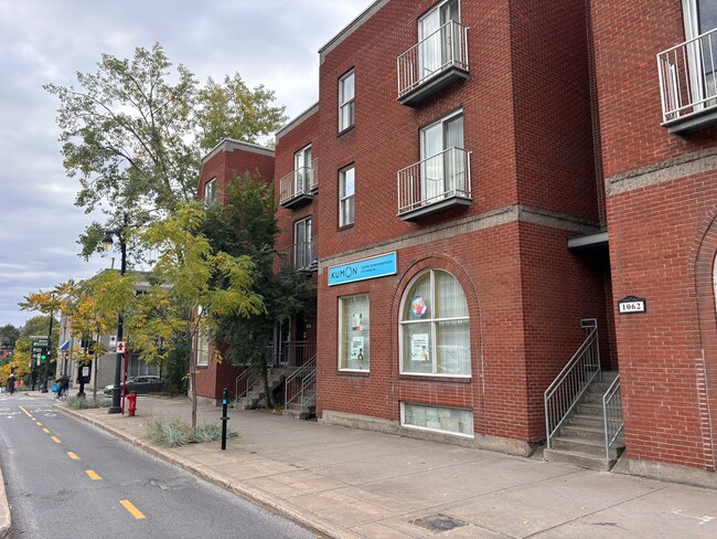 Photo du bâtiment - 1062 Rue Berri