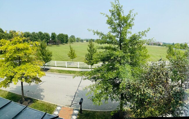 Foto del edificio - 5107 Butterworth Green Dr