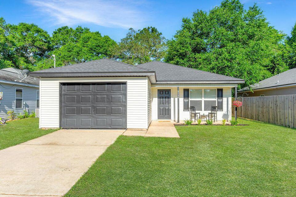 Foto principal - 5134 Lake Dr