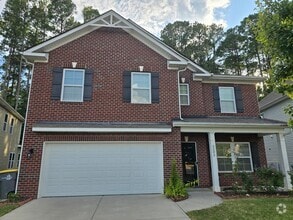 Building Photo - 2202 Laurens Dr