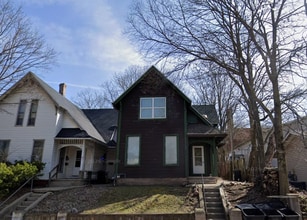 Building Photo - 813 N 8th St