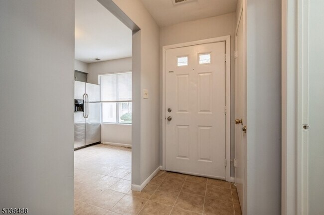 Building Photo - 1050 Schmidt Ln